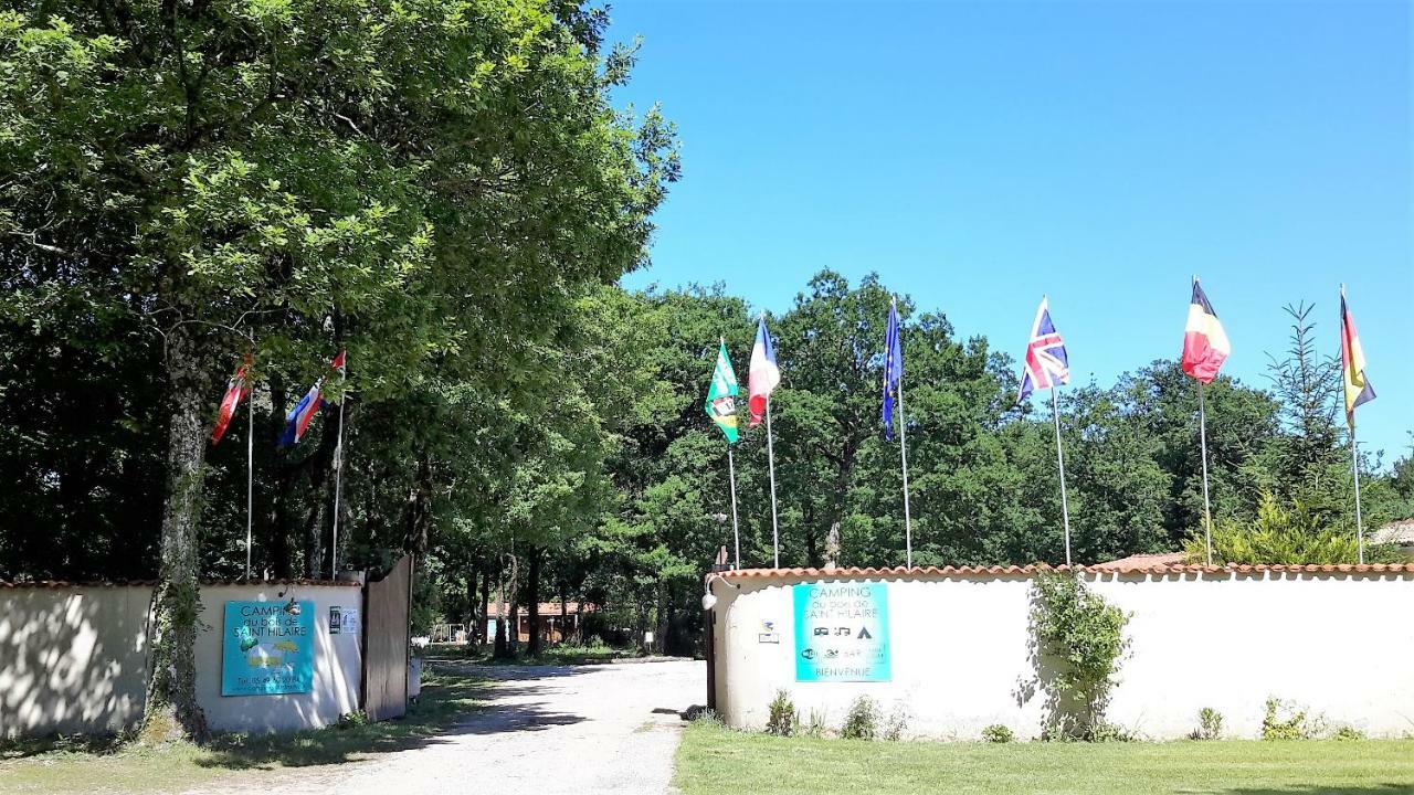 Camping Bois De St Hilaire Chalandray Bagian luar foto